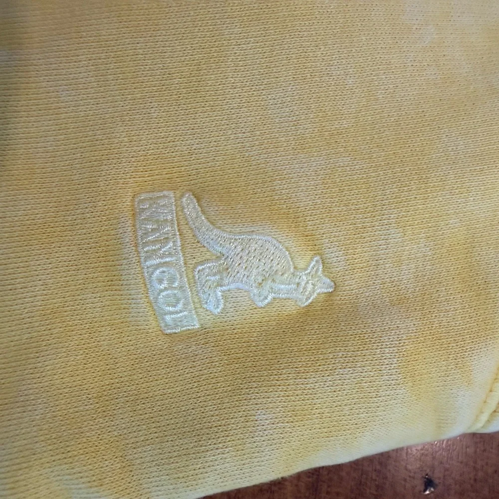 Kangol Pale Yellow Drawstring Joggers for Men or Women NWT - Picture 3 of 3